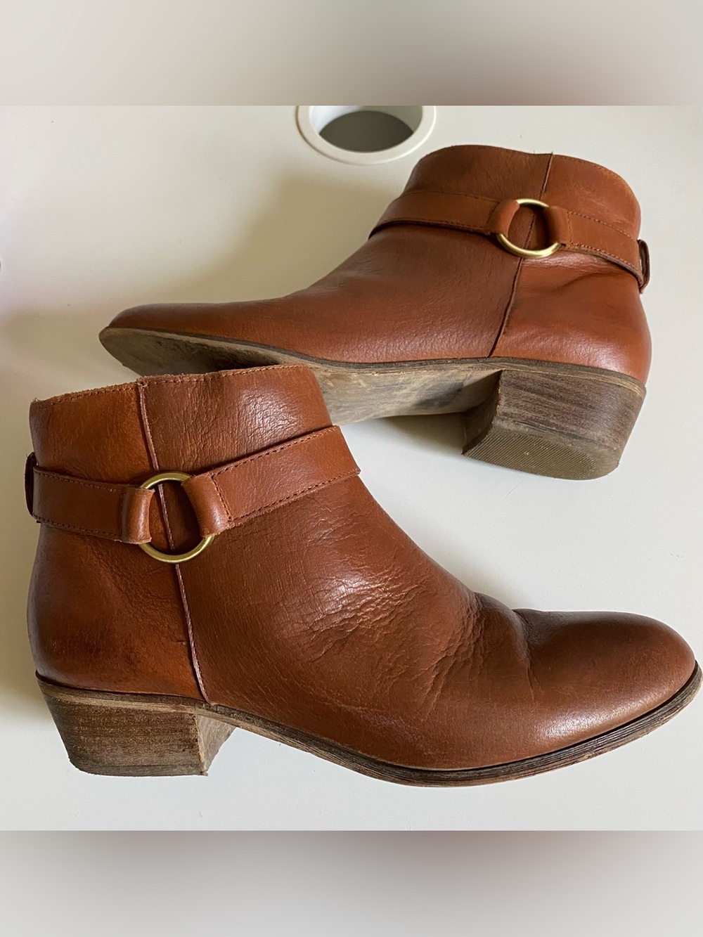 Chinese Laundry Woman’s Ankle Booties~ Size 8.5 Cognac Colour